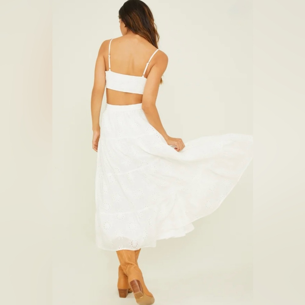 NWT Altar’d State Cline Eyelet Midi Dress Medium - Picture 4 of 7